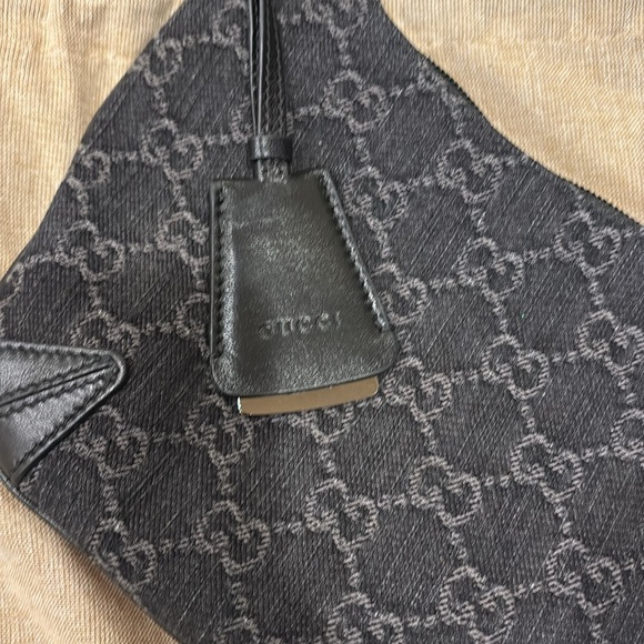 GUCCI: SMALL HORSEBIT SHOULDER BAG IN BLACK DENIM - Picture 5 of 10